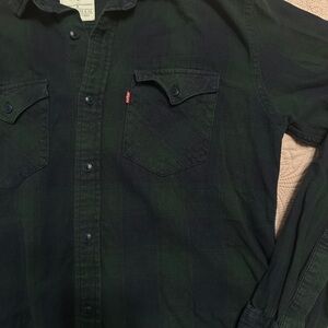 Levi's Men's Dark Green and Navy Plaid Flannel